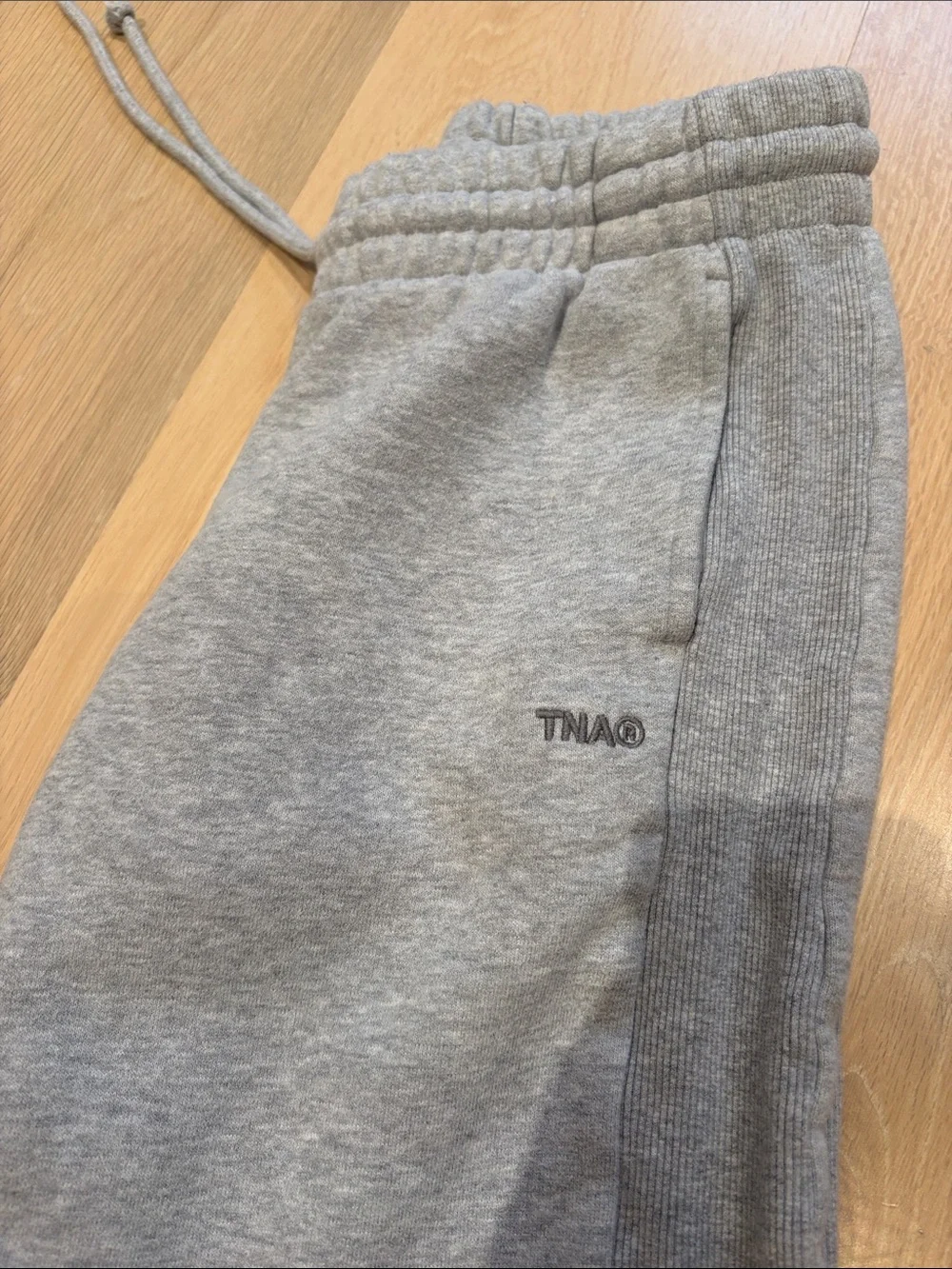 TNA Grey Rib-Panel Sweatpants - Picture 1 of 4